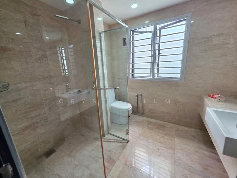 2.5-storey Terraced House for Rent in Sutera Damansara (Damansara Damai) - Crystal Lum - Bathroom - PropertyGuru.com.my