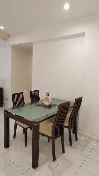 Kondominium untuk Disewa di Forest Green - Kenneth Low - Dining Room - PropertyGuru.com.my