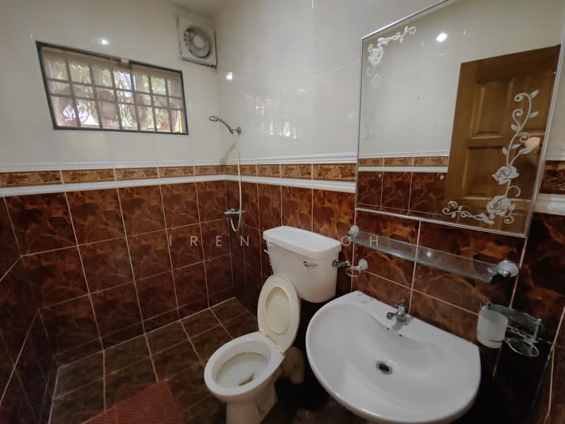 Semi-Detached House for Sale in Gelugor (Penang) - Irene Goh - Bathroom - PropertyGuru.com.my