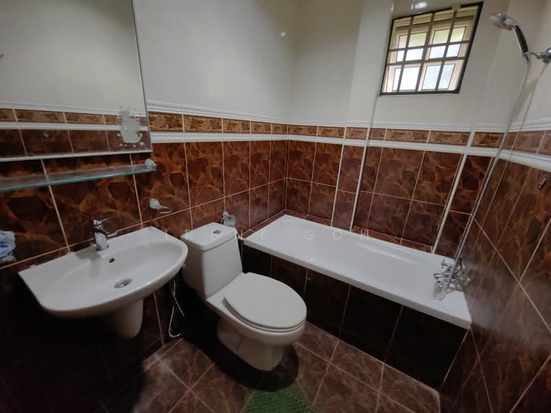 Semi-Detached House for Sale in Gelugor (Penang) - Irene Goh - Bathroom - PropertyGuru.com.my