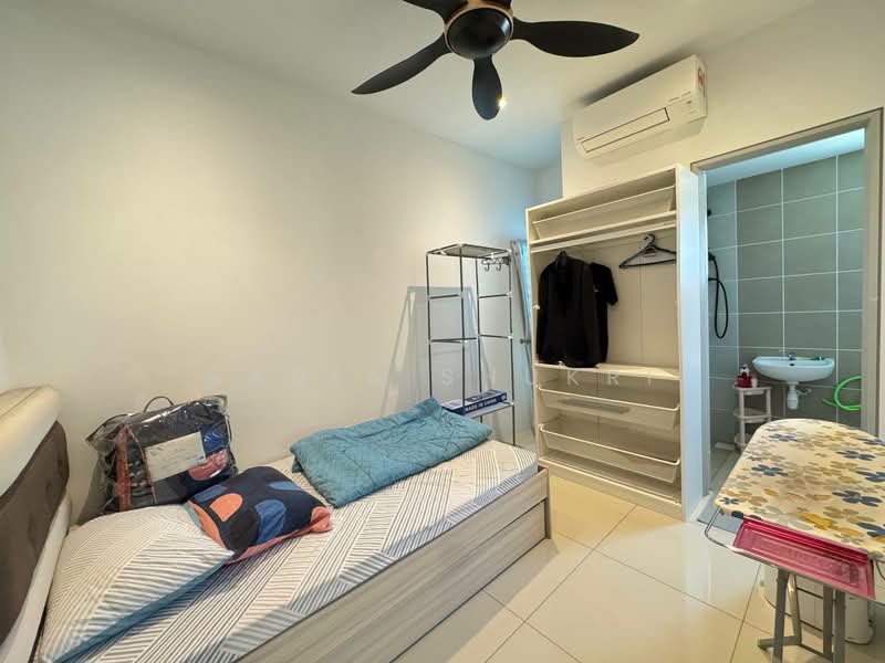 Rumah Teres 2 Tingkat untuk Dijual di Alam Perdana (Puncak Alam) - Nadia Shukri - Bedroom - PropertyGuru.com.my