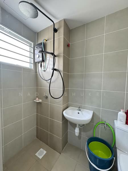 Rumah Teres 2 Tingkat untuk Dijual di Alam Perdana (Puncak Alam) - Nadia Shukri - Bathroom - PropertyGuru.com.my