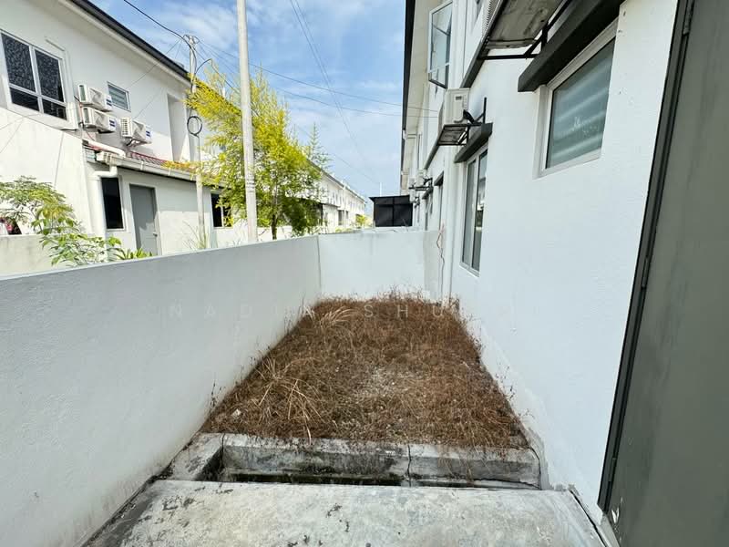 Rumah Teres 2 Tingkat untuk Dijual di Alam Perdana (Puncak Alam) - Nadia Shukri - Exterior - PropertyGuru.com.my
