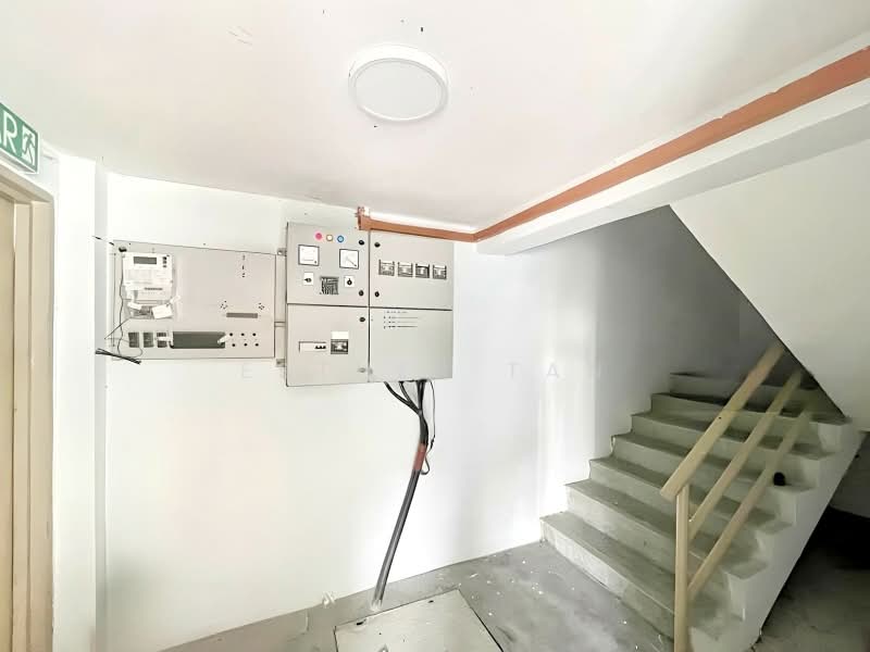 Factory for Rent in Taman Pertama (Cheras) - Esther Tan - Corridor - PropertyGuru.com.my