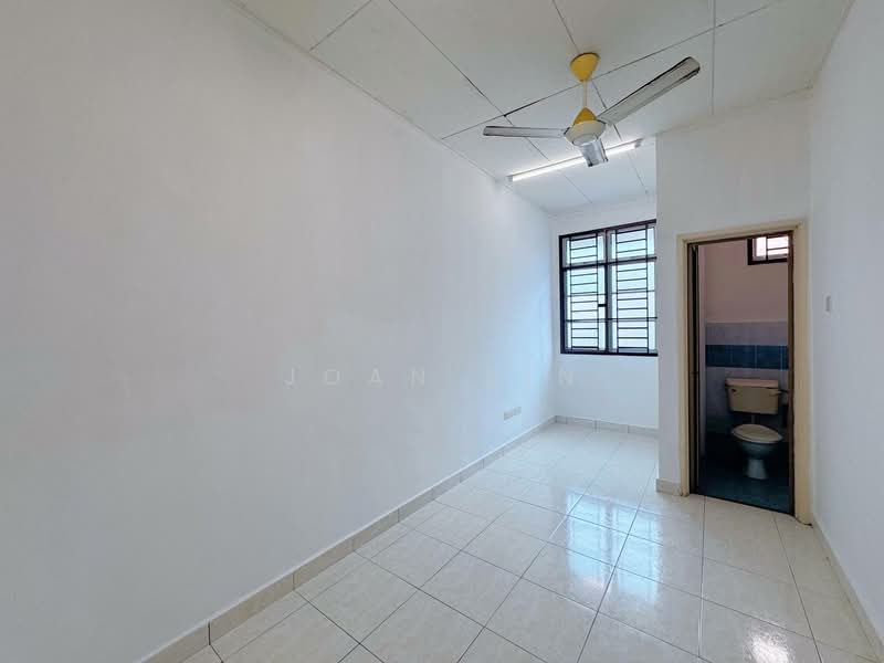 Rumah Teres 2 Tingkat untuk Dijual di Taman Bestari Indah (Ulu Tiram) - Joan Sin - PropertyGuru.com.my
