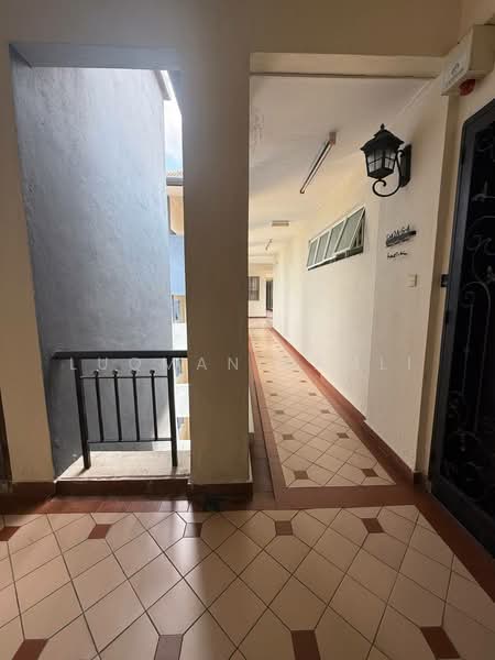 Kondominium untuk Dijual di Sri Lojing Condominiums - Luqman Ramli - Corridor - PropertyGuru.com.my