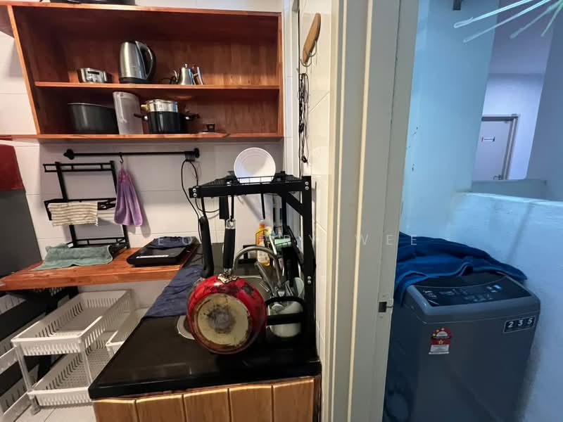 Servis Apartment untuk Disewa di The Wave Residence - Geoffery Wee - Kitchen - PropertyGuru.com.my