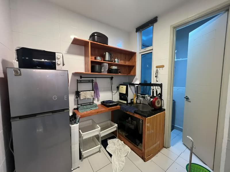 Servis Apartment untuk Disewa di The Wave Residence - Geoffery Wee - Kitchen - PropertyGuru.com.my