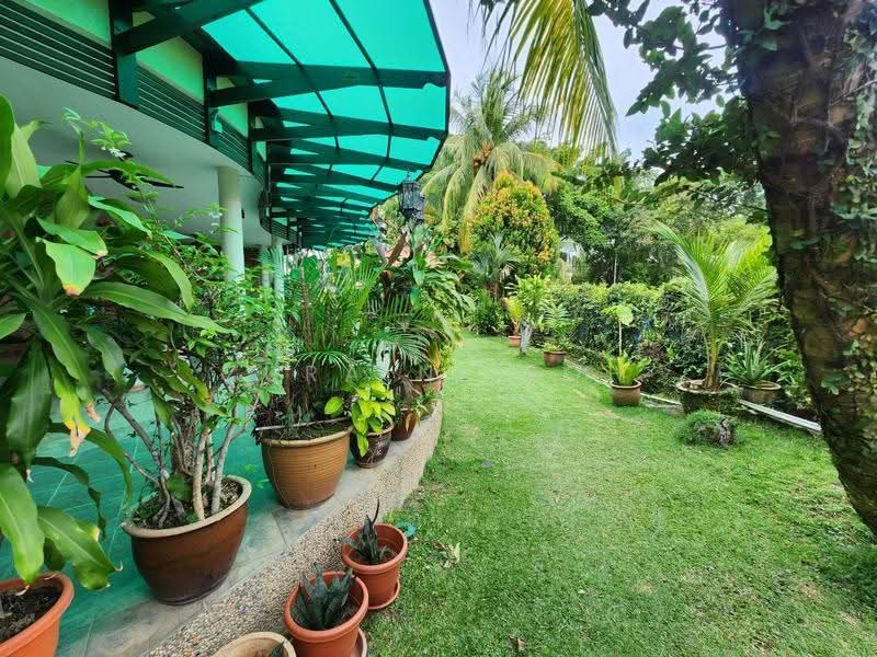 Bungalow House for Sale in Shah Alam (Selangor) - Zuraini Soh - Garden - PropertyGuru.com.my