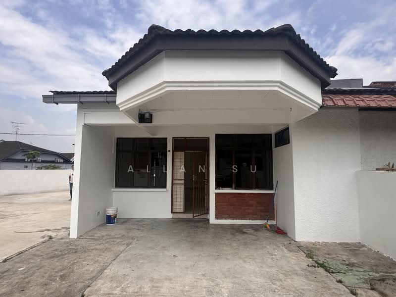1-storey Terraced House for Sale in Johor Bahru (Johor) - Allan Su - Exterior - PropertyGuru.com.my