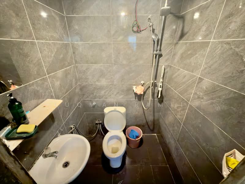 Rumah Teres 2 Tingkat untuk Dijual di Cheras (Selangor) - Luqman Ramli - Bathroom - PropertyGuru.com.my