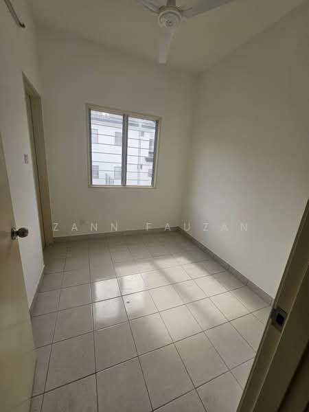 Rumah Teres 2 Tingkat untuk Disewa di Taman Bunga Raya (Serendah) - Zann Fauzan - Interior - PropertyGuru.com.my