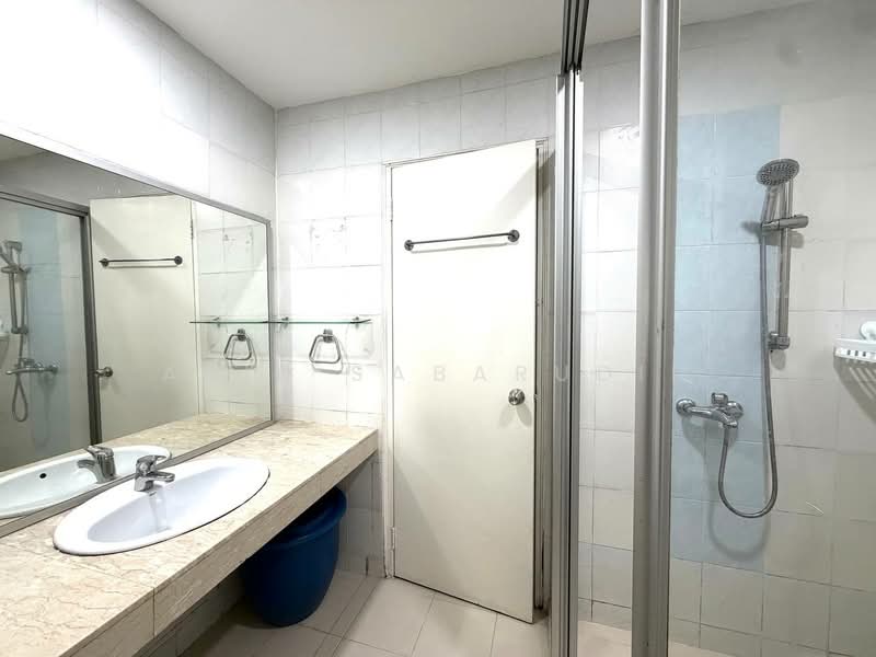Pangsapuri untuk Dijual di Desa Ukay - Abid Sabarudin - Bathroom - PropertyGuru.com.my