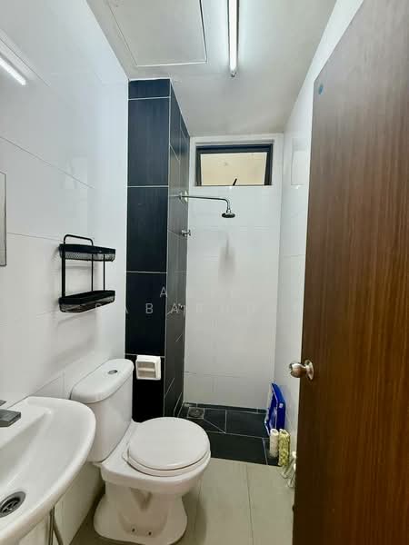 Servis Apartment untuk Dijual di Seasons Garden Residences - Abid Sabarudin - Bathroom - PropertyGuru.com.my