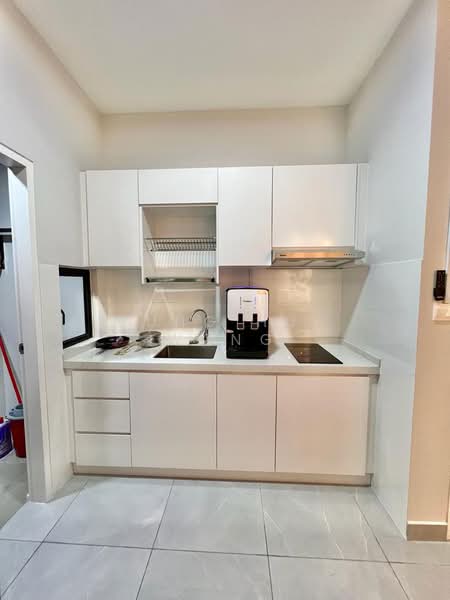 Servis Apartment untuk Disewa di The Birch - Yung Hui Wong - Kitchen - PropertyGuru.com.my