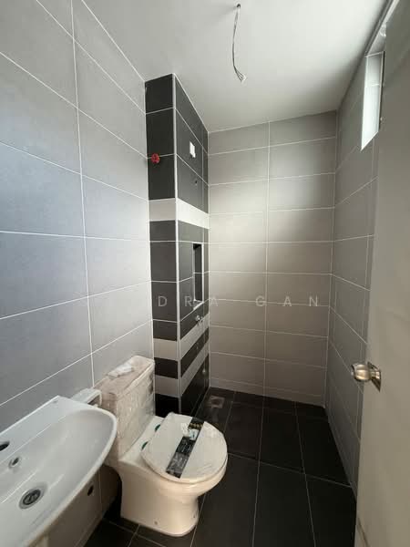 Rumah Teres 2 Tingkat untuk Disewa di Skudai (Johor) - Sandra Gan - Bathroom - PropertyGuru.com.my