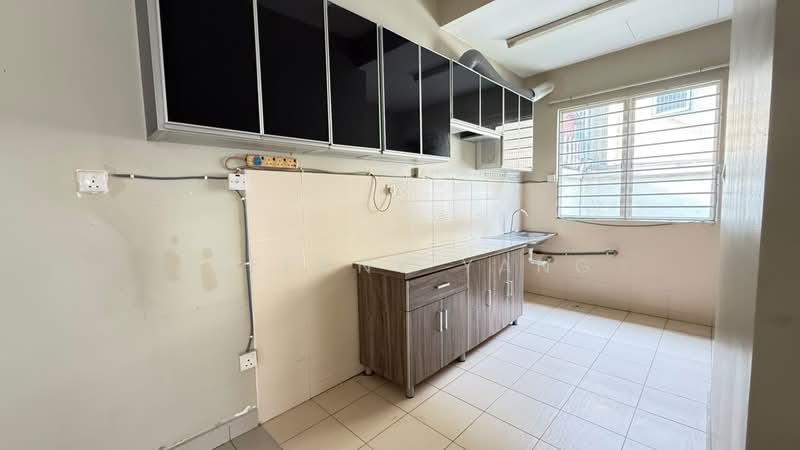 Rumah Berkembar untuk Dijual di Rawang (Selangor) - Tiffany Yang - Kitchen - PropertyGuru.com.my