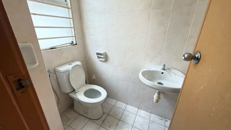 Rumah Berkembar untuk Dijual di Rawang (Selangor) - Tiffany Yang - Bathroom - PropertyGuru.com.my