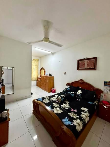 Rumah Teres 2 Tingkat untuk Dijual di Taman Bestari Indah (Ulu Tiram) - Jayden Ng - Bedroom - PropertyGuru.com.my