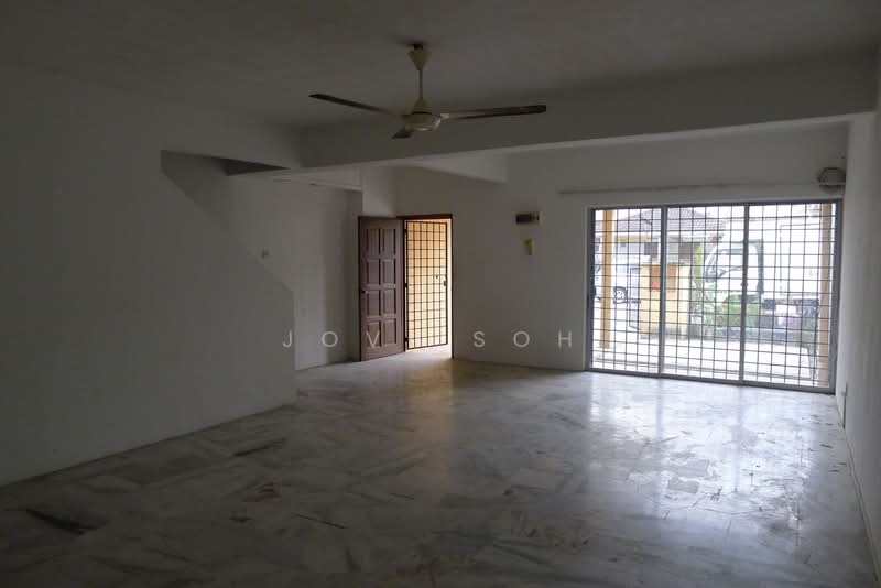 2-storey Terraced House for Rent in Bandar Damai Perdana (Cheras) - Jovi Soh - Living Room - PropertyGuru.com.my
