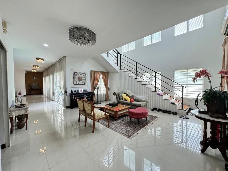 Bungalow House for Sale in Usj 3d (Subang Jaya) - Adzura Zamedin - Living Room - PropertyGuru.com.my