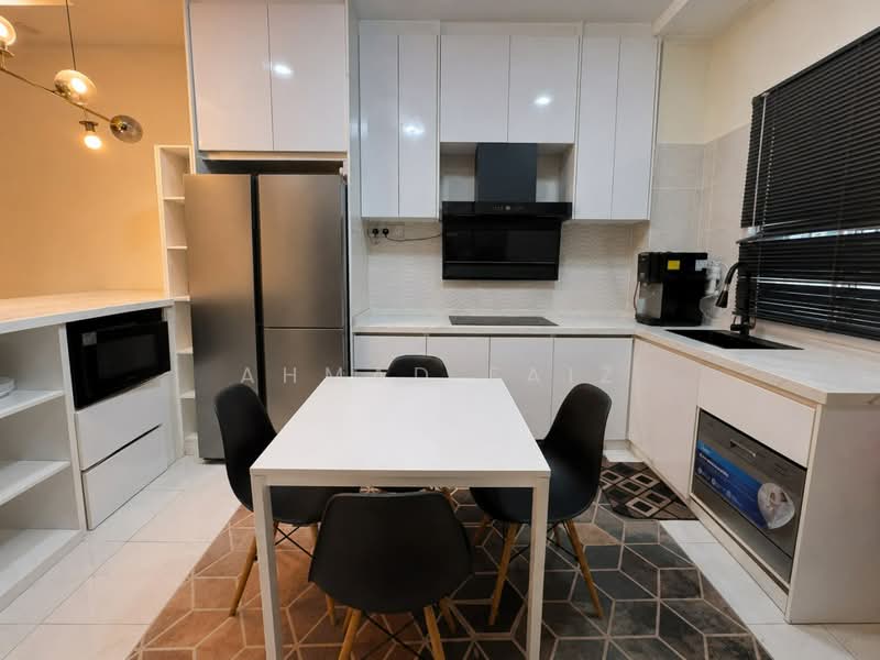 Townhouse for Rent in Dengkil (Selangor) - Ahmad Faiz - Kitchen - PropertyGuru.com.my