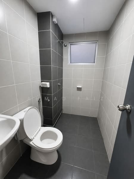 Townhouse for Rent in Dengkil (Selangor) - Ahmad Faiz - Bathroom - PropertyGuru.com.my