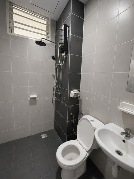 Townhouse for Rent in Dengkil (Selangor) - Ahmad Faiz - Bathroom - PropertyGuru.com.my