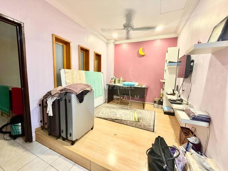 2-storey Terraced House for Sale in Bukit Jelutong (Shah Alam) - Aida Ramli - PropertyGuru.com.my