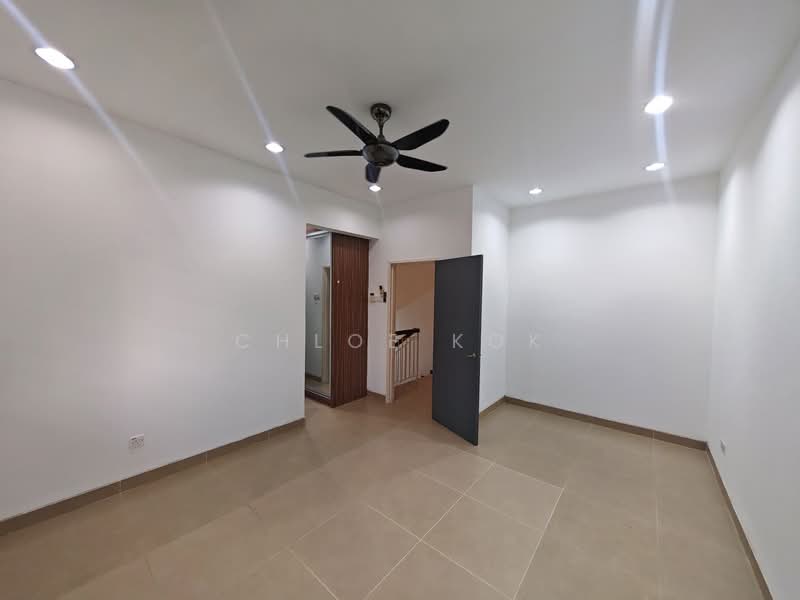 Rumah Teres 2-Tingkat untuk Dijual di Kota Emerald (Rawang) - Chloe Kok - PropertyGuru.com.my