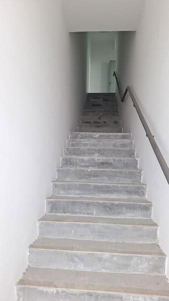 Shop / Office for Rent in Jenjarom (Selangor) - Zach Gan - Corridor - PropertyGuru.com.my