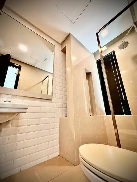 Condominium for Sale at Quayside Seafront Resort Condominiums - Yee Peng Lee - Bathroom - PropertyGuru.com.my