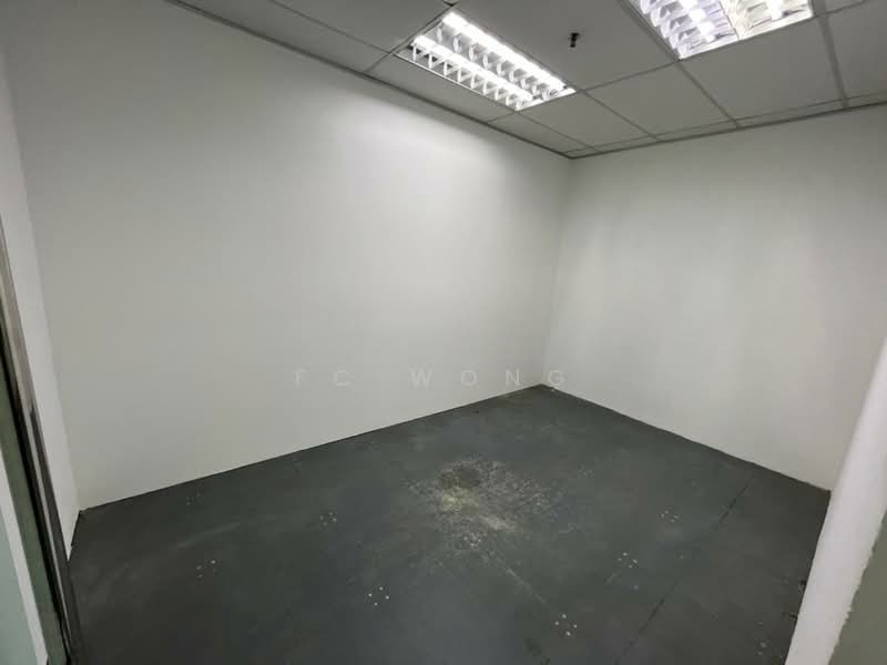 Pejabat untuk Disewa di Bandar Puteri Puchong (Puchong) - FC Wong - Interior - PropertyGuru.com.my
