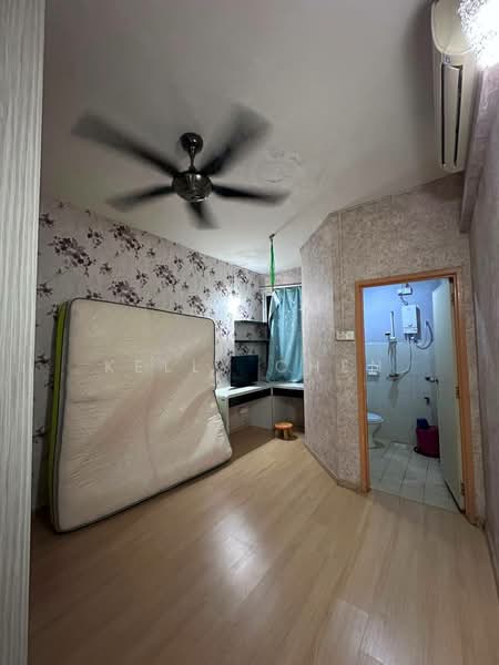 Pangsapuri untuk Disewa di Lake View Suites - Kelly Chen - Bedroom - PropertyGuru.com.my