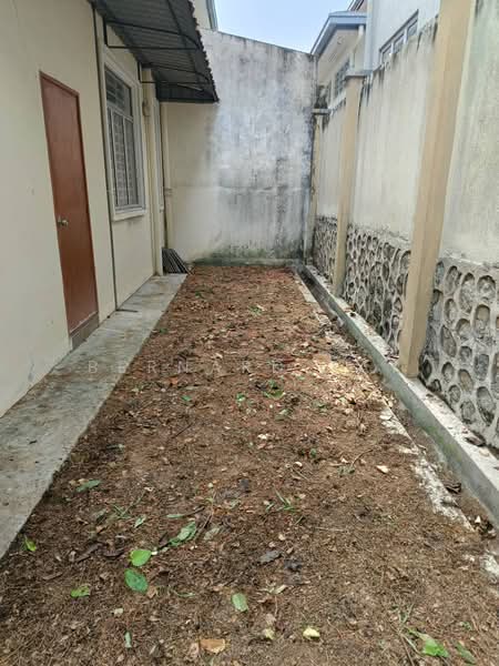 Rumah Berkembar untuk Dijual di Taman Jelok Impian (Kajang) - Bernard Tay - Exterior - PropertyGuru.com.my