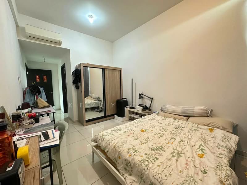 Service Residence for Sale at Wave @ Marina Cove - Kelly Chen - Bedroom - PropertyGuru.com.my