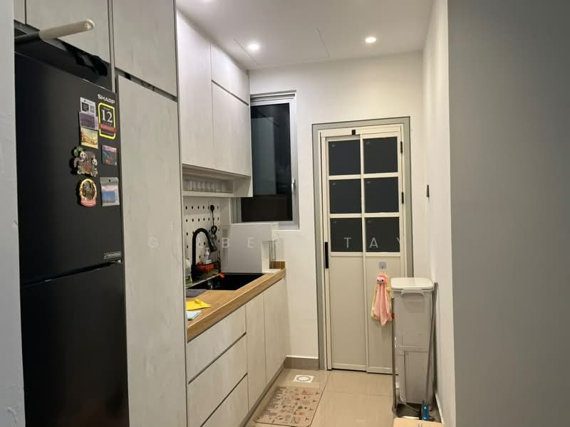 Service Residence for Rent at SkyLake Residence - Gilbert Tay - Kitchen - PropertyGuru.com.my