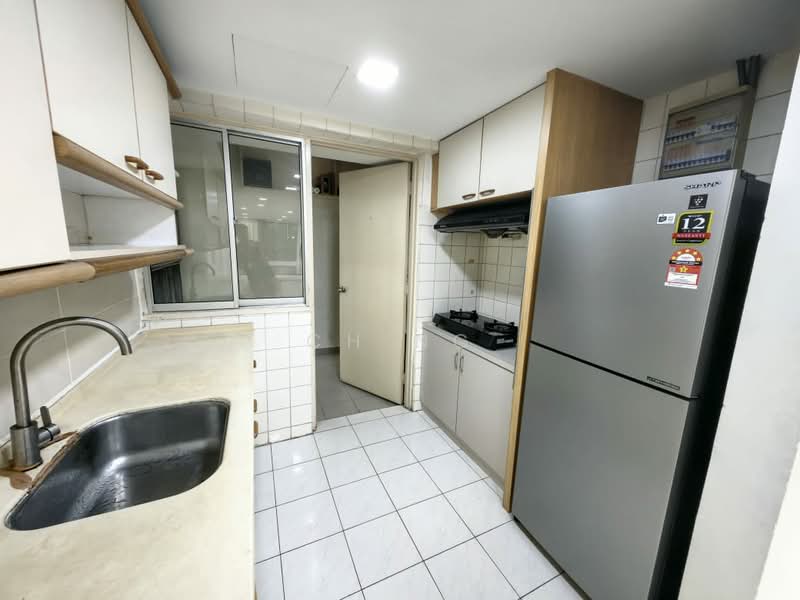 Condominium for Rent at Mont Kiara Pines - CH Ng - Kitchen - PropertyGuru.com.my