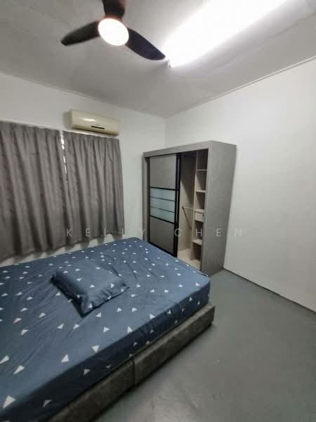 Rumah Teres 2 Tingkat untuk Disewa di Taman Damai Jaya (Skudai) - Kelly Chen - Bedroom - PropertyGuru.com.my