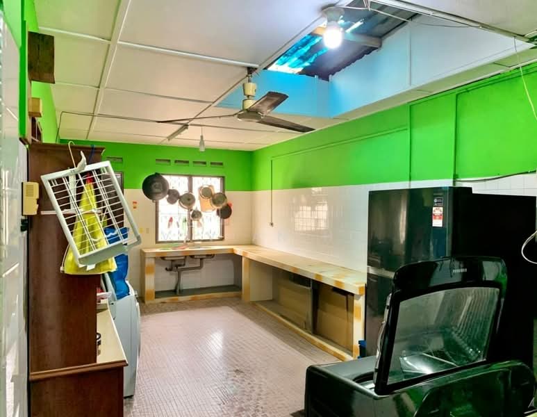 Rumah Teres 2 Tingkat untuk Dijual di Taman Sri Tebrau (Johor Bahru) - Vivian Ho - Kitchen - PropertyGuru.com.my