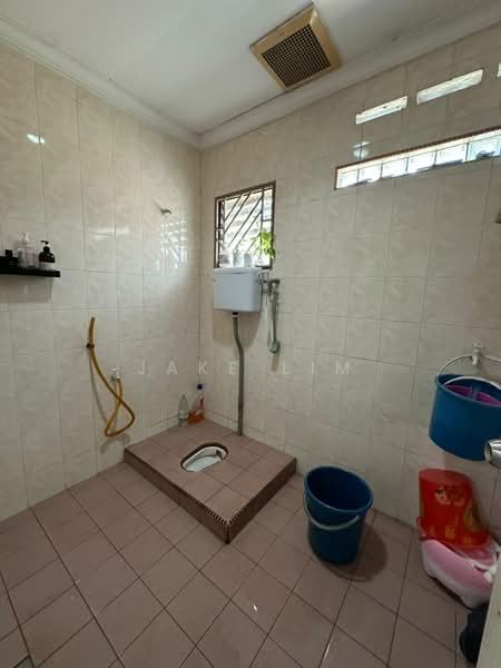 2-storey Terraced House for Sale in Kapar (Selangor) - Jake Lim - Bathroom - PropertyGuru.com.my