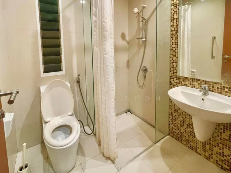 Condominium for Sale at Central Park condominium - Chris Teoh - Bathroom - PropertyGuru.com.my