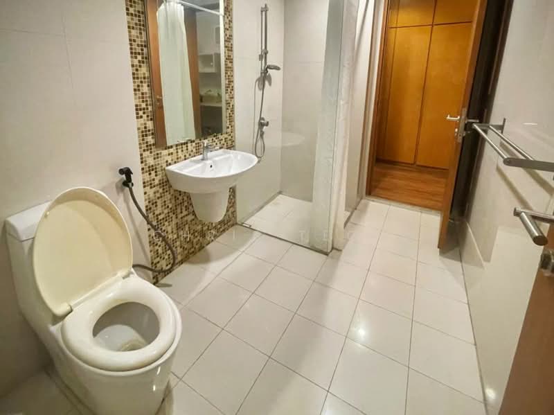 Condominium for Sale at Central Park condominium - Chris Teoh - Bathroom - PropertyGuru.com.my
