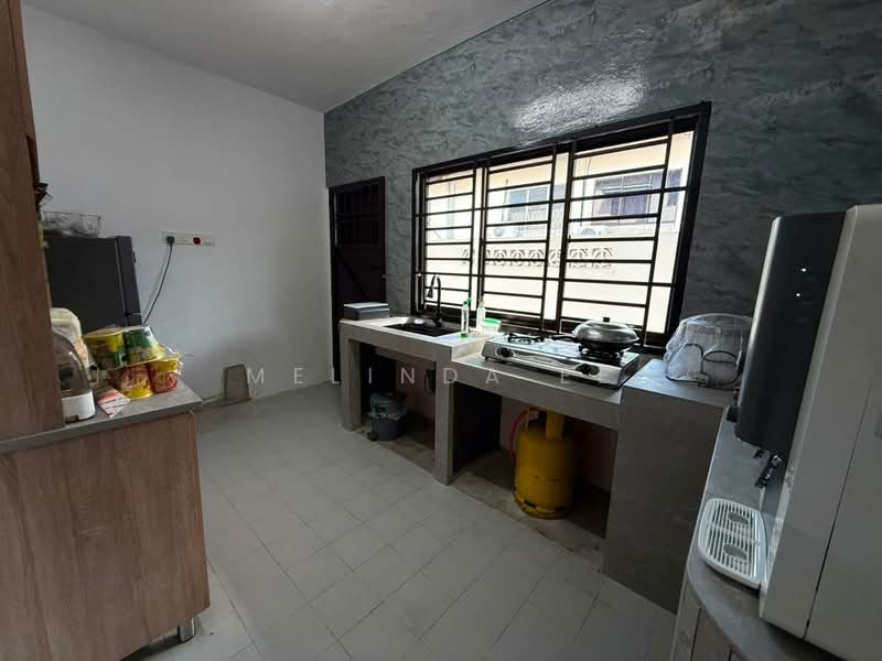 2-storey Terraced House for Sale in Taman Damai Jaya (Skudai) - Melinda Ee - Kitchen - PropertyGuru.com.my