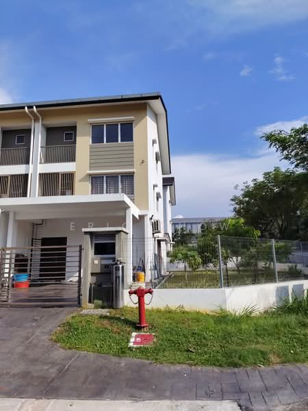 Rumah Teres 3 Tingkat untuk Dijual di Shah Alam (Selangor) - Eric Chow - Exterior - PropertyGuru.com.my