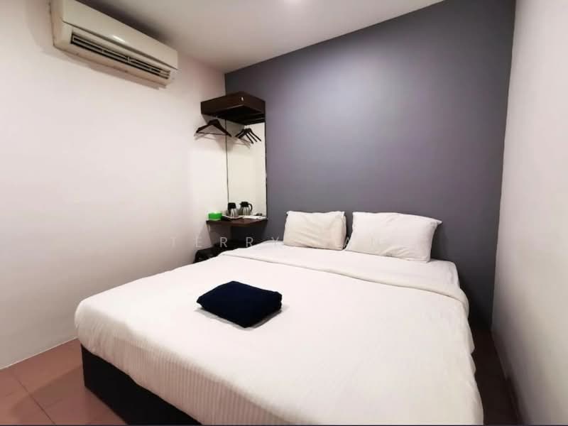 Hotel / Resort for Sale in Taman Ungku Tun Aminah (Skudai) - Terry Tan - Bedroom - PropertyGuru.com.my