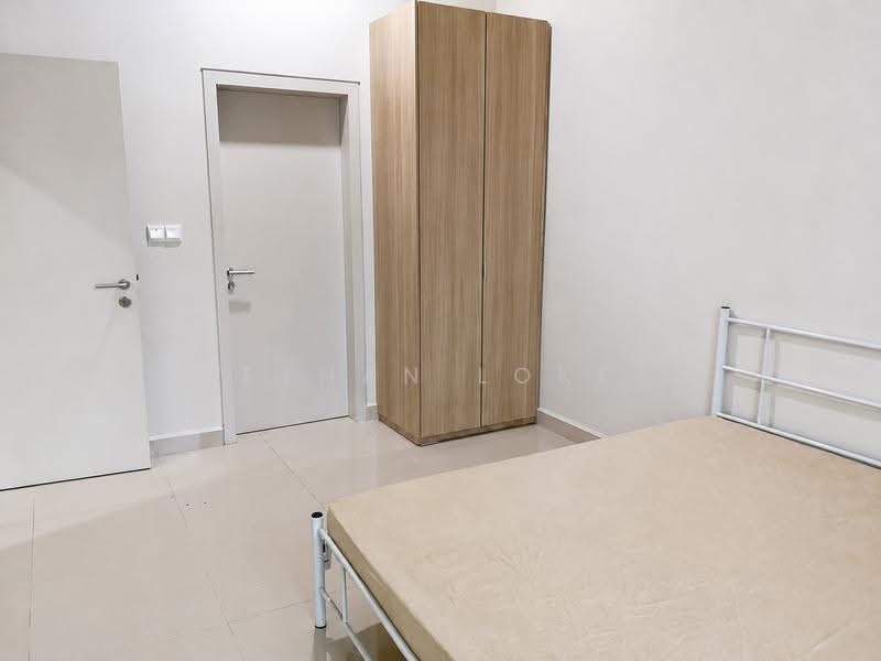 Kediaman Servis untuk Disewa di Third Avenue - Ethan Loke - Bedroom - PropertyGuru.com.my