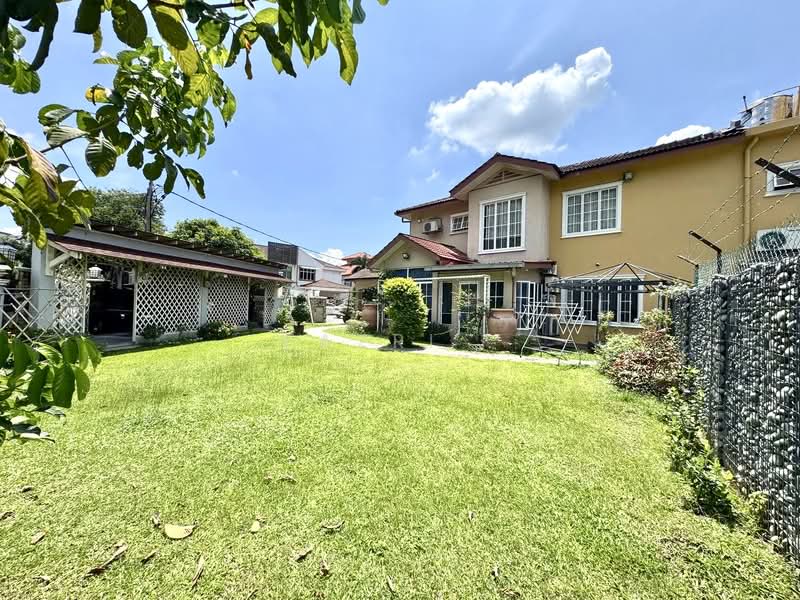 Rumah Berkembar untuk Dijual di Ampang (Ampang) - Fazri . - PropertyGuru.com.my