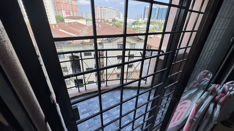 Pangsapuri untuk Disewa di Pangsapuri Perdana - Hamizah . - View - PropertyGuru.com.my