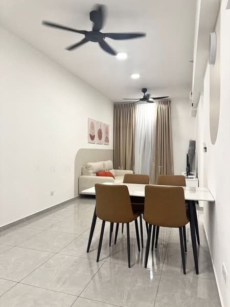 Pangsapuri untuk Disewa di Savana @ Batu Kawan - Angeline Tio - Living Room - PropertyGuru.com.my